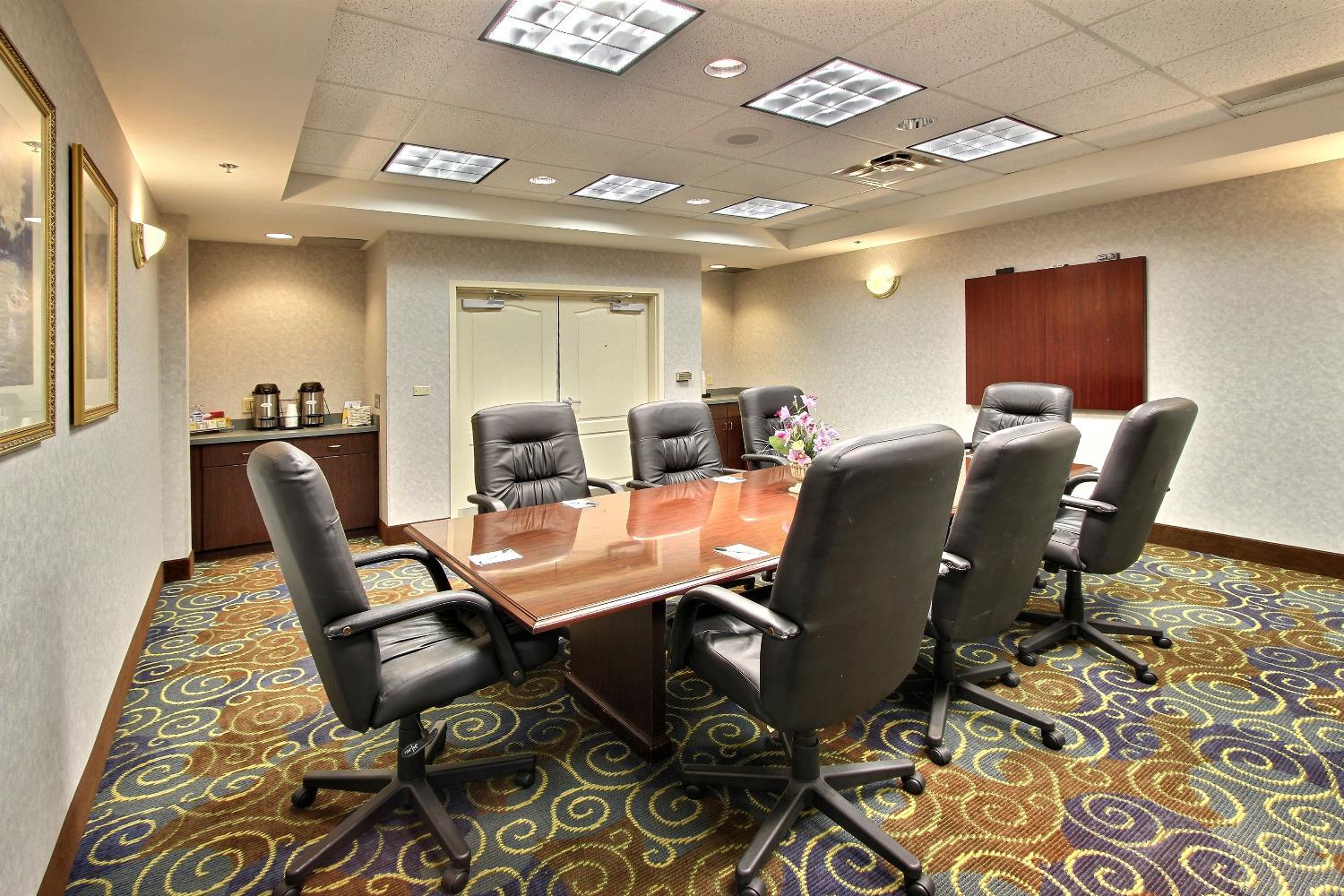 Surestay Plus By Best Western Orlando Лей Буена Виста Екстериор снимка