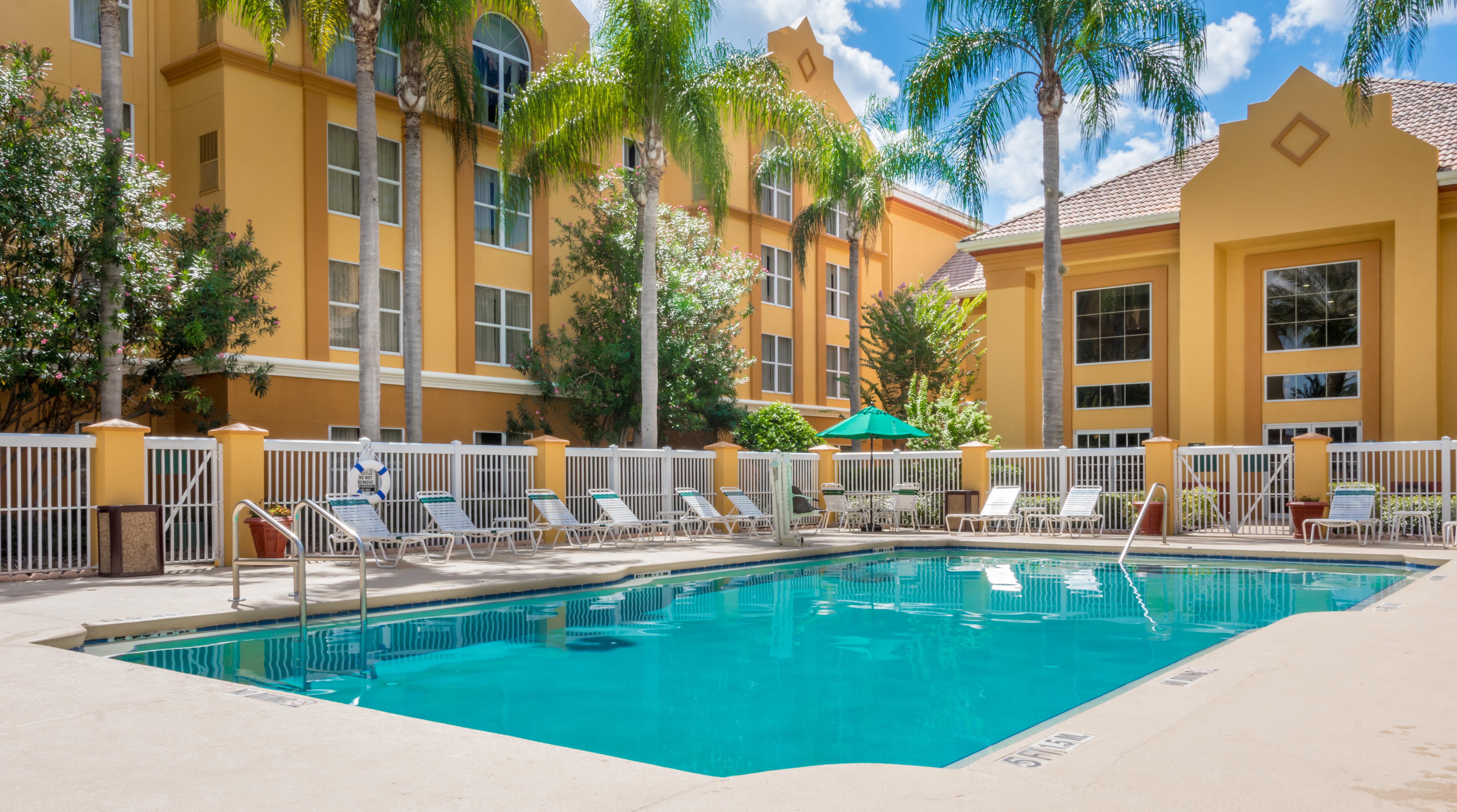 Surestay Plus By Best Western Orlando Лей Буена Виста Екстериор снимка