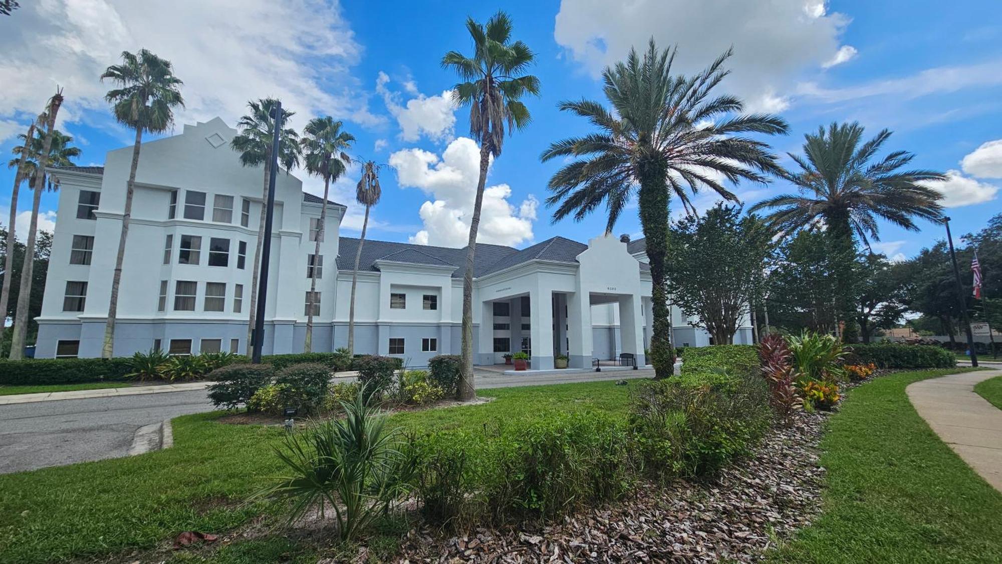 Surestay Plus By Best Western Orlando Лей Буена Виста Екстериор снимка
