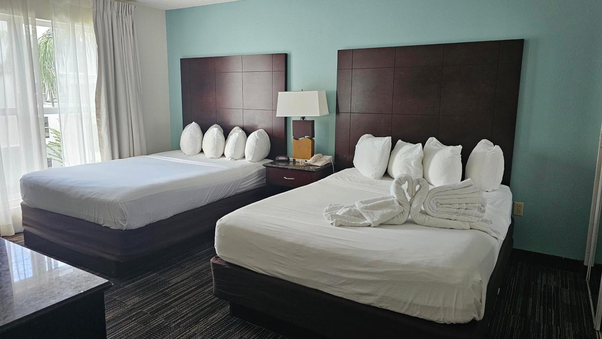 Surestay Plus By Best Western Orlando Лей Буена Виста Екстериор снимка